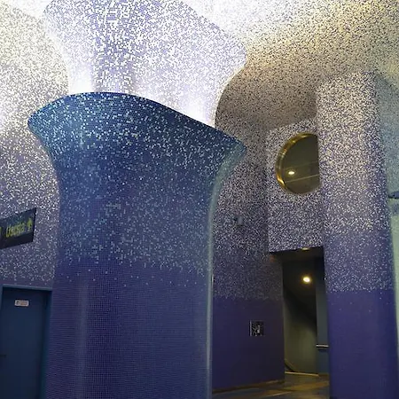 Monaciello ナポリ