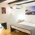 Monaciello 4*
